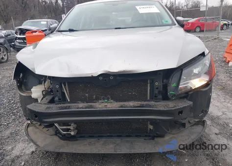 2013 Volkswagen Passat 2.0L Tdi Se z USA, uszkodzony, nr VIN 1VWBN7A34DC039879